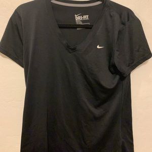 NIKE dri-fit t shirt
